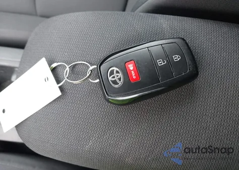 2023 Toyota Corolla Cross Le z USA, uszkodzony, nr VIN 7MUBAABG6PV050260